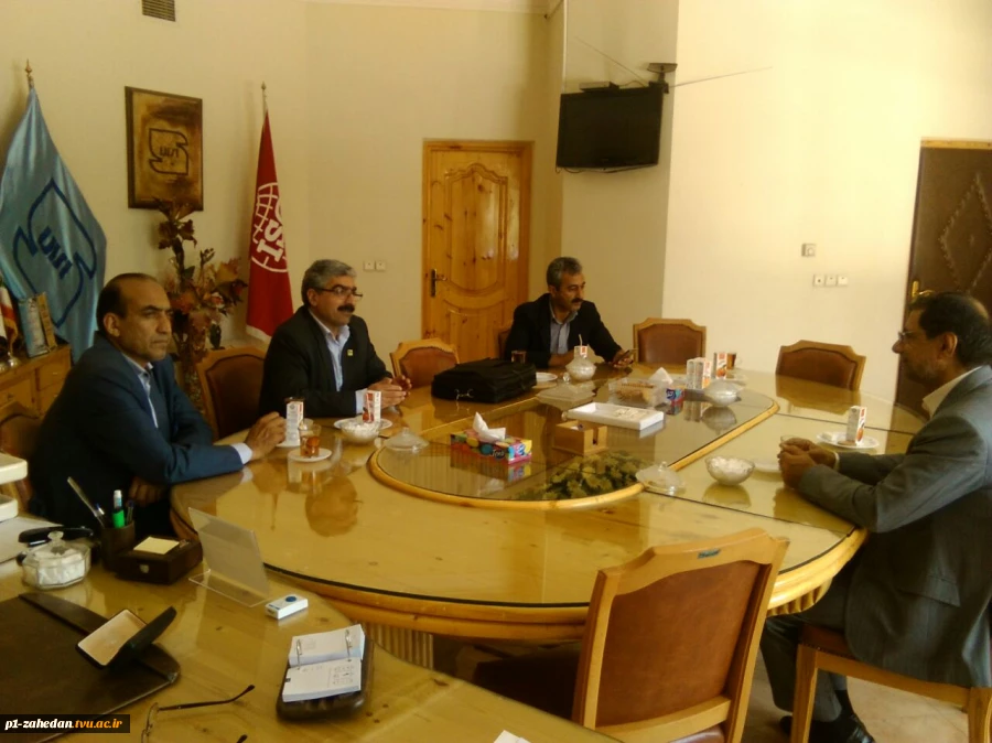 جلسه با مدیر کل استاندارد سیستان و بلوچستان  3