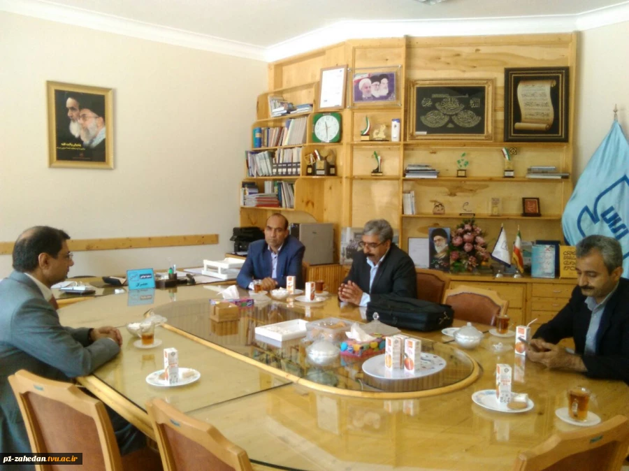 جلسه با مدیر کل استاندارد سیستان و بلوچستان  6