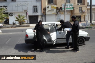 توزیع ماسک رایگان توسط همکاران دانشگاه فنی و حرفه ای سیستان و بلوچستان بین مردم درروز اربعین حسینی (ع) 3