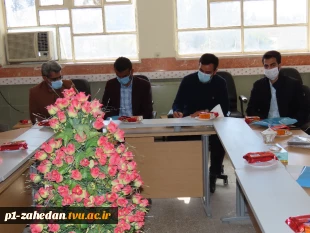 نشست مسئولین و شورای کانون بسیج اساتید دانشگاه فنی و و حرفه ای 7