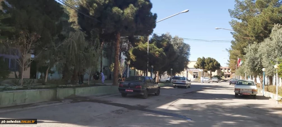 محیط آموزشکده شهید باهنر زاهدان 4