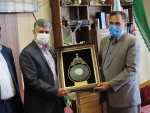 تقدیر از استاد ارجمند آقای عباسعلی آزادی 2