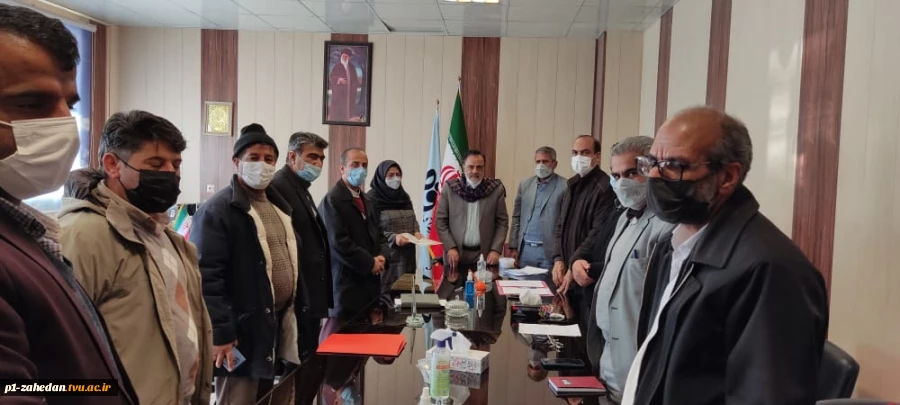تجلیل از بانوان دانشگاه فنی وحرفه ای استان به مناسبت ولادت حضرت فاطمه الزهرا(س) 2