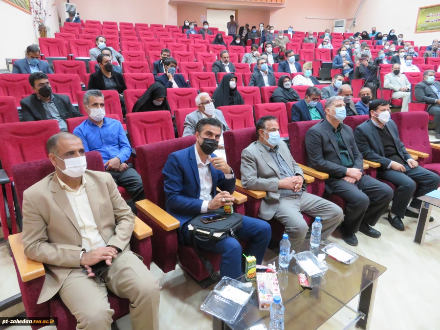 با حکم دکتر عرفان خسرویان؛
سرپرست دانشگاه فنی و حرفه ای استان سیستان وبلوچستان و آموزشکده فنی و حرفه ای شهید باهنر زاهدان منصوب شد
 2