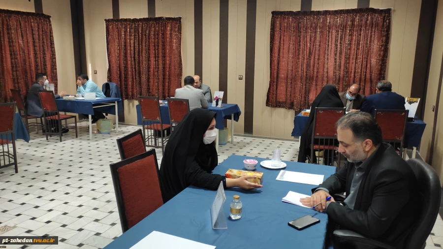 در سفر استانی به قم صورت گرفت؛
ملاقات عمومی رئیس و اعضای هیئت رئیسه دانشگاه با دانشگاهیان دانشگاه فنی و حرفه‌ای استان قم
 2