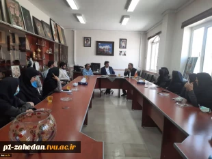 نشست صمیمی دکتر خسرویان با اساتید، کارکنان و دانشجویان آموزشکده فنی و حرفه‌ای خوانسار 3