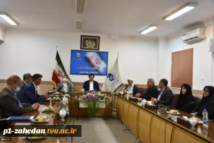 جلسه هیئت رئیسه دانشگاه فنی و حرفه‌ای استان یزد با حضور دکتر خسرویان برگزار شد 5