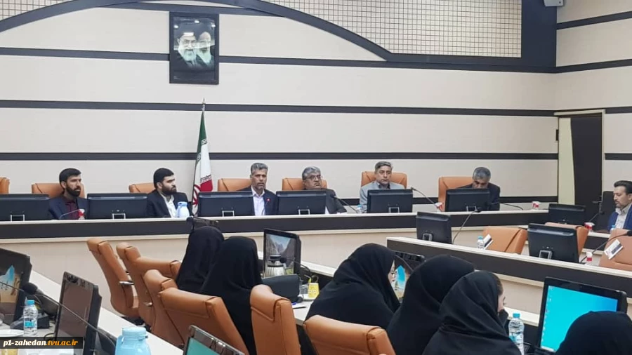 جلسه هم اندیشی مدیر کل آموزش و پرورش استان با ریاست دانشگاه فنی و حرفه ای استان 3