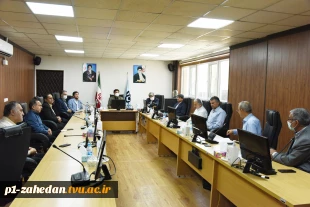 نشست صمیمی رئیس دانشگاه فنی و حرفه‌ای کشور با جمعی از ایثارگران دانشگاه 3