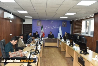 حضور دکتر خسرویان در جلسه قرارگاه مرکزی شهید علم‌الهدی در خصوص اعزام دانشجویان به اردوی راهیان نور با همراهی مسئولین بسیج دانشجویی دانشگاه‌های فنی و حرفه‌ای کشور