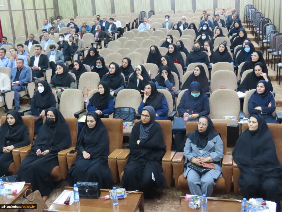 برگزاری مراسم بزرگداشت روز معلم در دانشگاه فنی و حرفه ای واحد سیستان وبلوچستان 6