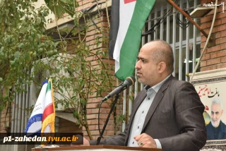 خضریان در اجماع دانشگاهیان فنی و حرفه‌ای مطرح کرد؛
بزرگترین درس ۱۳ آبان‌ عقب نشاندن قدرت‌های غربی است