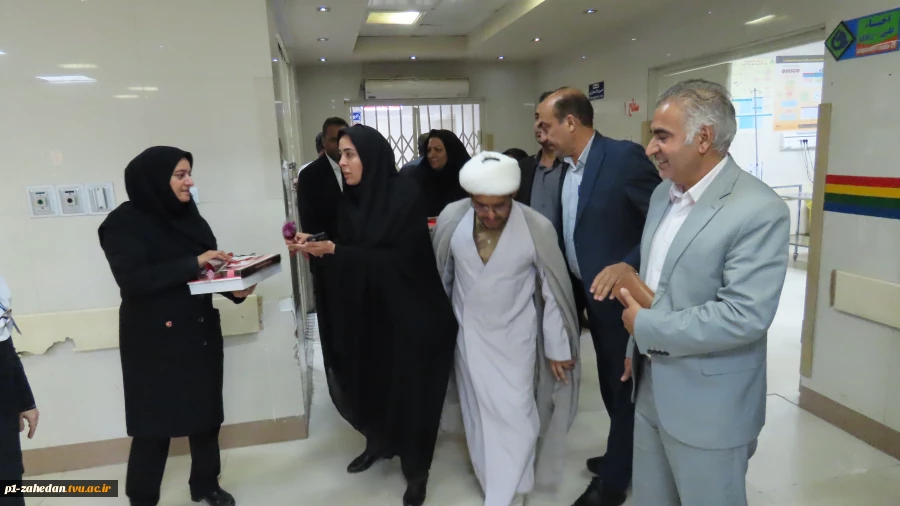 دیدار کارکنان ودانشجویان دانشگاه فنی وحرفه ای واحد استان سیستان وبلوچستان با پرستاران بیمارستان خاتم الانبیاء 2