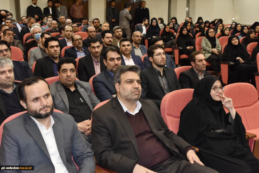 مراسم گرامی‌داشت هفته پژوهش و فناوری و تجلیل از پژوهشگران، فناوران و نوآوران دانشگاه فنی و حرفه‌ای برگزار شد 5