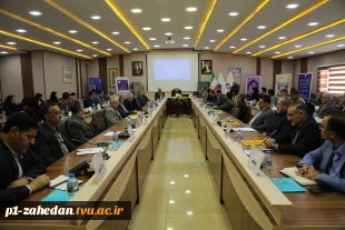 رئیس دانشگاه فنی و حرفه‌ای در نشست معاونین فرهنگی و دانشجویی:
اصلی‌ترین ماموریت سازه فرهنگی دانشگاه فنی و حرفه‌ای تشکیل یک قرارگاه جهاد تبیین است
 7