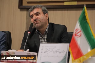 رئیس دانشگاه فنی و حرفه‌ای در سومین نشست تخصصی ناظران استانی مرکز نظارت، ارزیابی، بازرسی و تضمین کیفیت:
کنسرسیوم‌های اشتغال، آینده شغلی دانشجویان را رقم می‌زند
 3