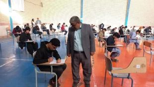 بازدید ریاست دانشگاه فنی و حرفه ای استان سیستان وبلوچستان وهیئت همراه از حوزه امتحانات پایان ترم نیمسال اول سالتحصیلی 1403-1402 آموزشکده های پسران ودختران زابل
 3