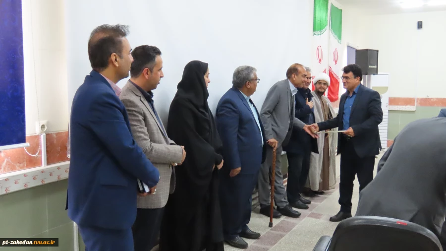 تجلیل از پژوهشگران برتر و فارغ التحصیلان کارآفرین دانشگاه فنی و حرفه‌ای استان سیستان و بلوچستان 11