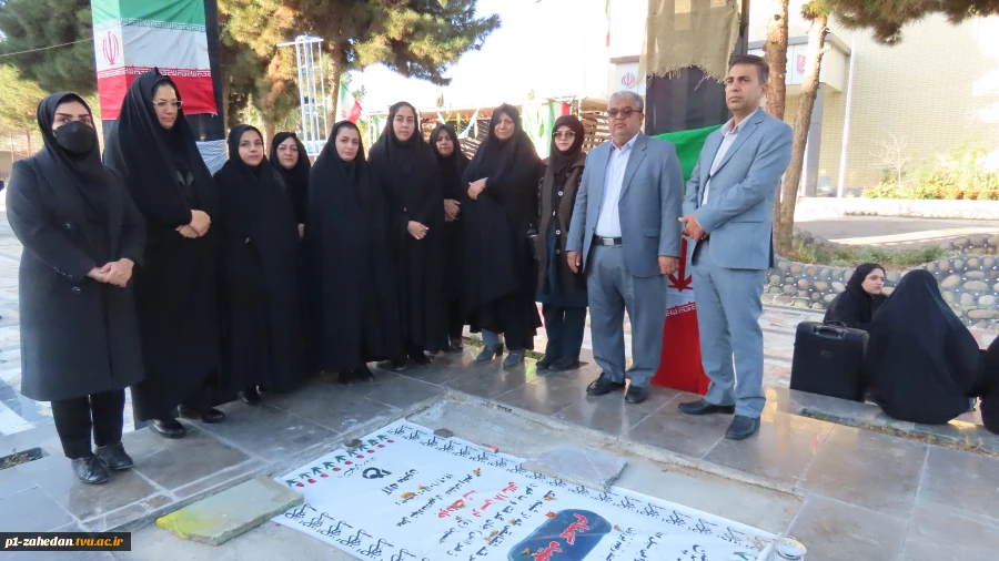 آیین بدرقه کاروان راهیان نور دانشجویان دختر دانشگاه فنی و حرفه‌ای واحد استان سیستان و بلوچستان به مناطق جنگی جنوب
 5