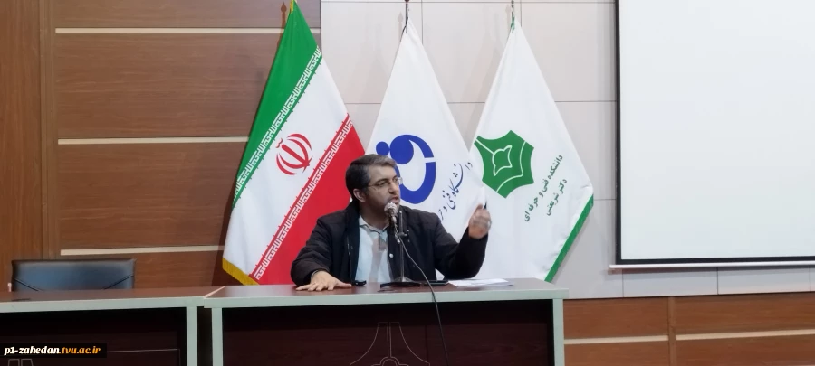 در دانشگاه فنی و حرفه‌ای صورت گرفت:
برگزاری دوره سنجش صلاحیت حرفه‌ای نزدیک به 300 نفر از کارکنان مؤسسه مالی و اعتباری نور
 3