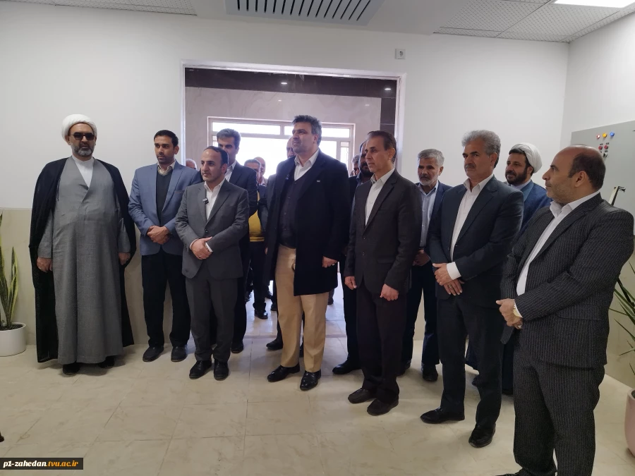معاون فرهنگی و اجتماعی وزارت علوم در مراسم بازدید از آموزشکده جدیدالتأسیس و خیرساز فنی و حرفه‌ای امام علی (ع) مهریز:
اگر بخواهیم حوزه مهارتی کشور را ارتقا دهیم بایستی آموزش‌های مهارتی مرتبط با بازار کار و اشتغال را تقویت کنیم و برای نیل به این مهم، راهی 