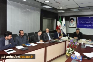 تشکیل جلسه هیئت رئیسه با حضور دکتر خسرویان و اعضاء در دانشگاه فنی و حرفه‌ای استان خوزستان 3