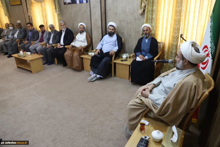 دیدار روسای دانشگاه های  استان سیستان وبلوچستان با نماینده ولی فقیه و امام جمعه شهر زاهدان به مناسبت آغاز سال نو 3