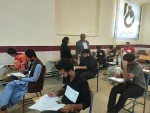 بازدید رئیس دانشگاه فنی و حرفه ای استان  سیستان وبلوچستان از حوزه آزمون سراسری ۱۴۰۳ 5