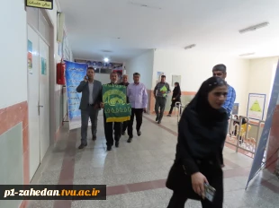 به مناسبت دهه ی کرامت  پرچم گنبد امام رضا (ع) در دانشگاه فنی و حرفه ای واحد استان سیستان وبلوچستان مورد زیارت و استقبال قرار گرفت. 2
