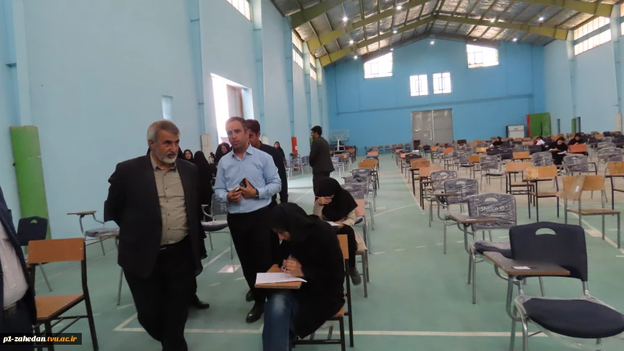 بازدیدهیئت نظارت و ارزیابی دانشگاه سیستان وبلوچستان به همراه ریاست دانشگاه فنی و حرفه واحد استان سیستان و بلوچستان از حوزه های امتحانی دانشگاه  4