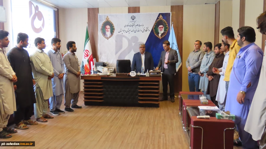 همایش تجلیل از دانشجویان برتر فرهنگی و ورزشی دانشگاه فنی وحرفه ای استان سیستان وبلوچستان 15