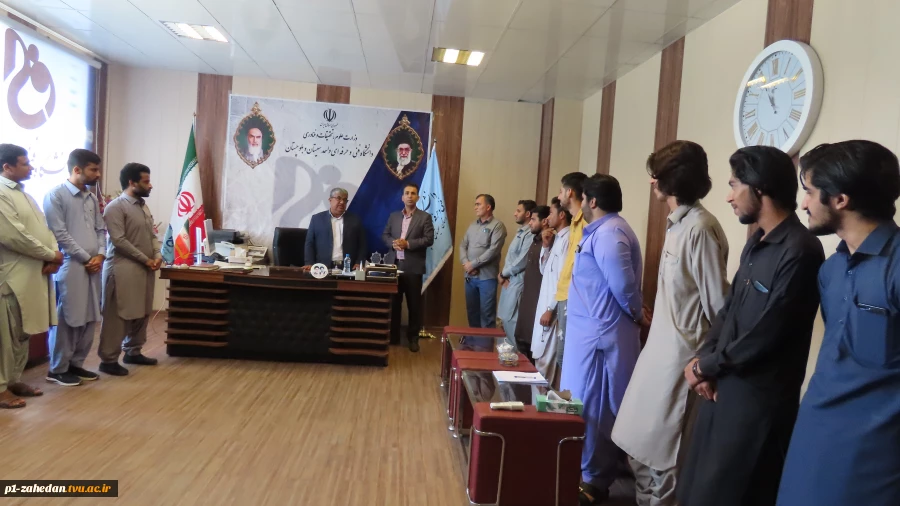 همایش تجلیل از دانشجویان برتر فرهنگی و ورزشی دانشگاه فنی وحرفه ای استان سیستان وبلوچستان 16