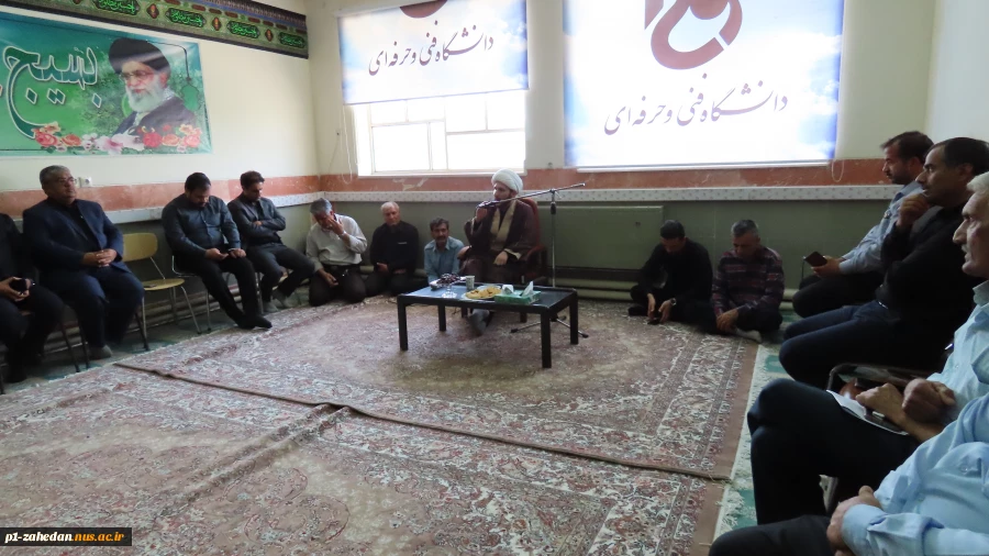 برگزاری مراسم پر فیض زیارت عاشورا و عزاداری سیدالشهداء در دانشگاه ملی مهارت واحد استان سیستان و بلوچستان 10
