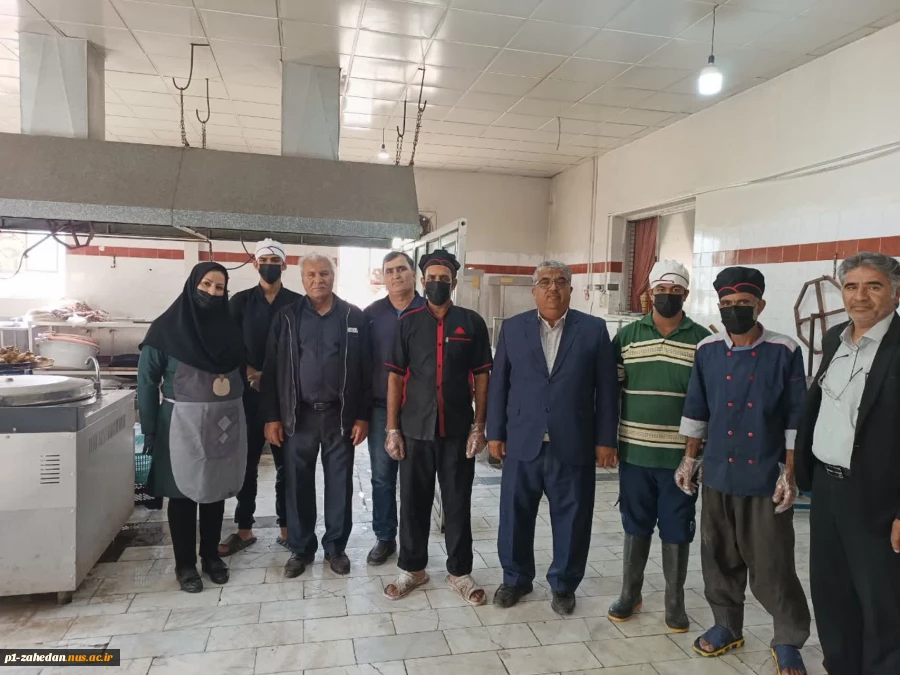بازدید دکتر محمدقاسمی ریاست دانشگاه ملی مهارت واحد استان سیستان و بلوچستان از سلف سرویس و آشپزخانه مرکزی دانشگاه  4