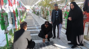 عطر افشانی گلزار شهدا توسط کارکنان دانشگاه ملی مهارت واحد استان سیستان و بلوچستان و همکاران آموزشکده ملی مهارت دختران  3