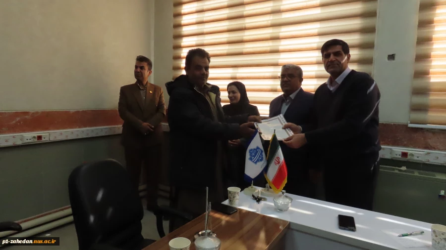 به مناسبت روز حسابدار از  اساتید رشته حسابداری و همکاران حوزه مالی وحسابداری دانشگاه ملی مهارت واحد استان سیستان وبلوچستان تقدیر بعمل آمد. 30