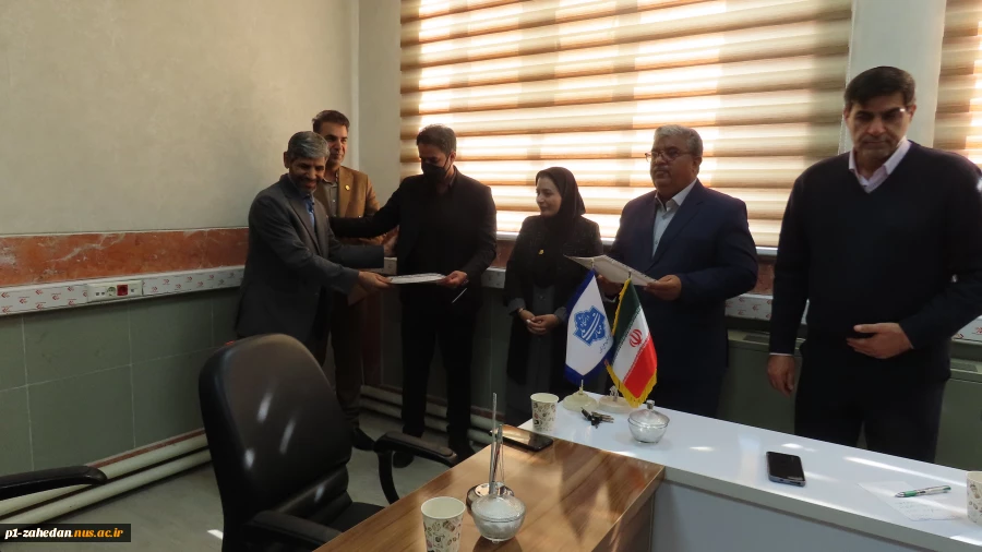 به مناسبت روز حسابدار از  اساتید رشته حسابداری و همکاران حوزه مالی وحسابداری دانشگاه ملی مهارت واحد استان سیستان وبلوچستان تقدیر بعمل آمد. 31