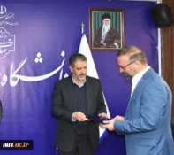 با حضور دکتر زمانی، سرپرست دانشگاه ملی مهارت؛
آیین تکریم و معارفه سرپرست دفتر مرکزی حراست صورت گرفت 3