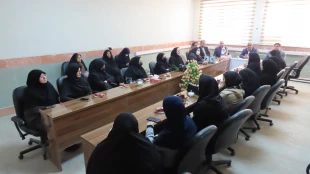 دکتر محمد قاسمی: از مهمترین فعالیتهای فرهنگی و تربیتی در دانشگاه تبیین بیش از پیش جنبه های شخصیتی حضرت فاطمه زهرا (س) برای دانشجویان بویژه دانشجویان دختر است . 3