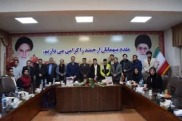 نشست رئیس دانشگاه ملی مهارت با اعضای انجمن‌های علمی و تشکل‌های دانشجویی دانشگاه ملی مهارت واحد استان خراسان رضوی 5