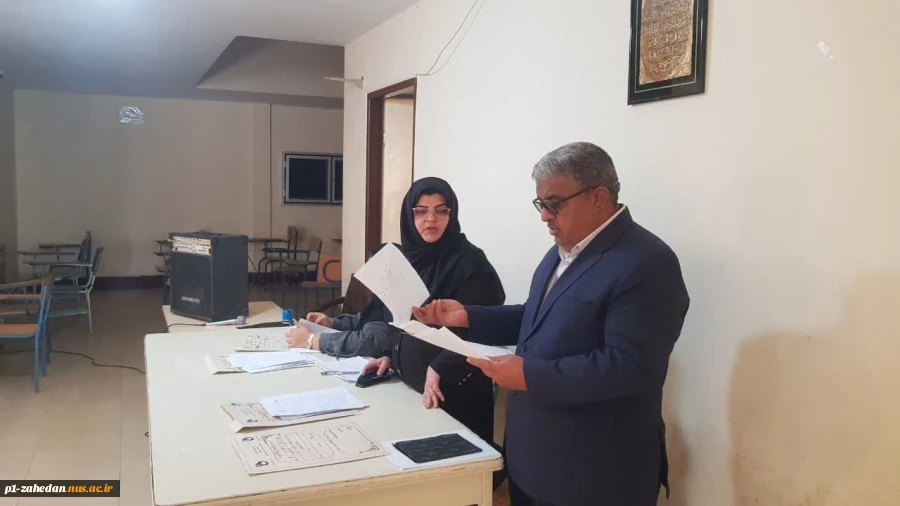 بازدید رییس دانشگاه ملی مهارت واحد استانی سیستان و بلوچستان و هیئت همراه از  از حوزه های امتحانی آموزشکده های شهرستان زاهدان 3