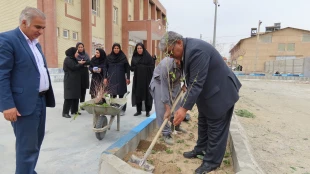 باحضورمسئولین و دانشجویان دانشگاه فنی و حرفه ای استان کرمانشاه برگزار شد :
 کاشت نهال به مناسبت روز درختکاری و آغاز هفته منابع طبیعی
 2
