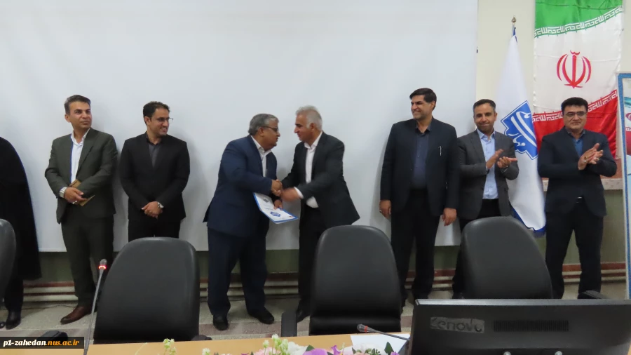برگزاری اولین  جلسه شورای اداری  سال 1404 12