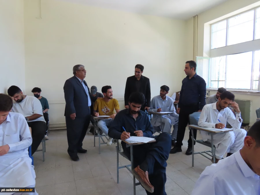 بازدید رییس دانشگاه ملی مهارت واحد استانی سیستان و بلوچستان و هیئت همراه از از حوزه های امتحانی آموزشکده های شهرستان زاهدان 6
