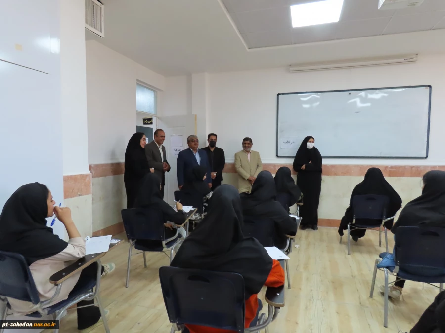 بازدیدمعاون توسعه مدیریت ومنابع استاندار سیستان وبلوچستان به همراه ریاست دانشگاه ملی مهارت واحد استان از روند برگزاری امتحانات ساعت 8 صبح  یکم تیرماه 1404حوزه‌های امتحانی پایان ترم دانشجویان دانشگاه ملی مهارت واحد استان سیستان وبلوچستان  2