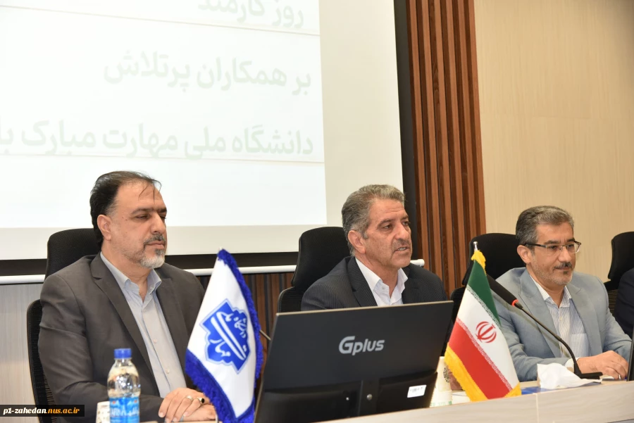 با حضور دکتر زمانی برگزار شد:
آیین تکریم و معارفه معاون آموزشی دانشگاه ملی مهارت 2