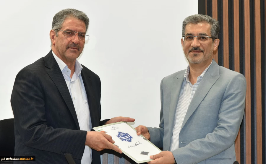 با حضور دکتر زمانی برگزار شد:
آیین تکریم و معارفه معاون آموزشی دانشگاه ملی مهارت 5