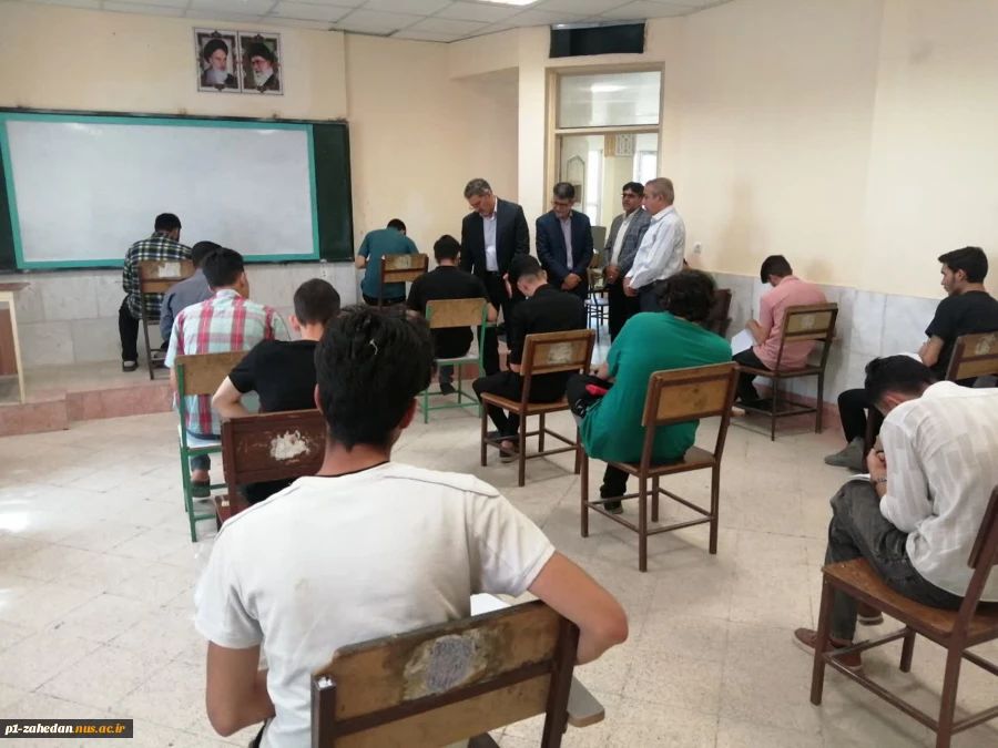 بازدید سرزده ریاست دانشگاه ملی مهارت از محل برگزاری امتحانات پایان ترم دانشجویان آموزشکده ثامن‌الحجج (ع) مشهد 2
