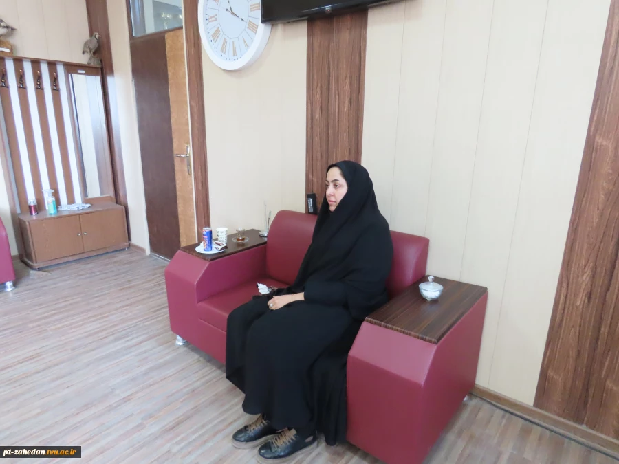 دیدار مدیرعامل گروه خیرین حاجی آباد زاهدان به همراه معاون عمرانی فرمانداری زاهدان با رئیس آموزشکده پسران شماره یک زاهدان(شهید باهنر ) واحد استانی سیستان و بلوچستان  3