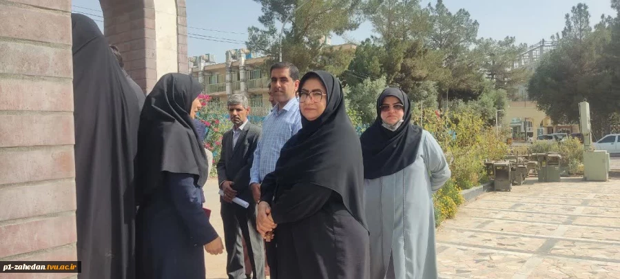 عطر افشانی مزار شهید گمنام  توسط دانشگاهیان آموزشکده شهید باهنر زاهدان واحد استانی سیستان و بلوچستان  13